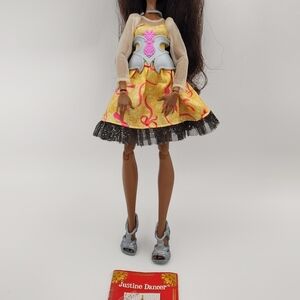 Ever After High Justine Dancer Doll Booklet 2015 Mattel DHF94 AA Articulated